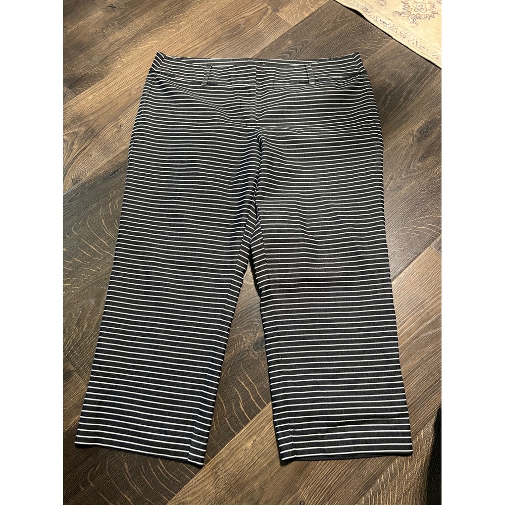 Ann‎ Taylor LOFT Original Striped Cropped Pants Black White Size 12 Stretch
